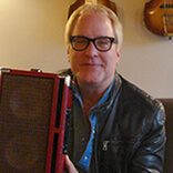 Hugh McDonald plays Phil Jones products live and in the studio
